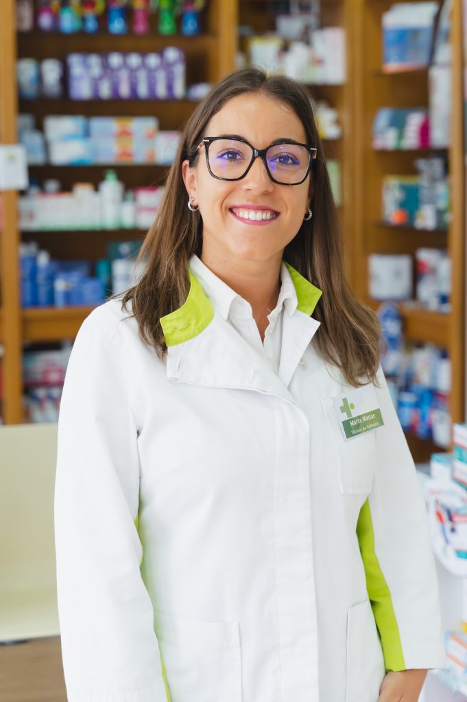 Marta Matias - elemento da equipa das farmácias Correia Rosa